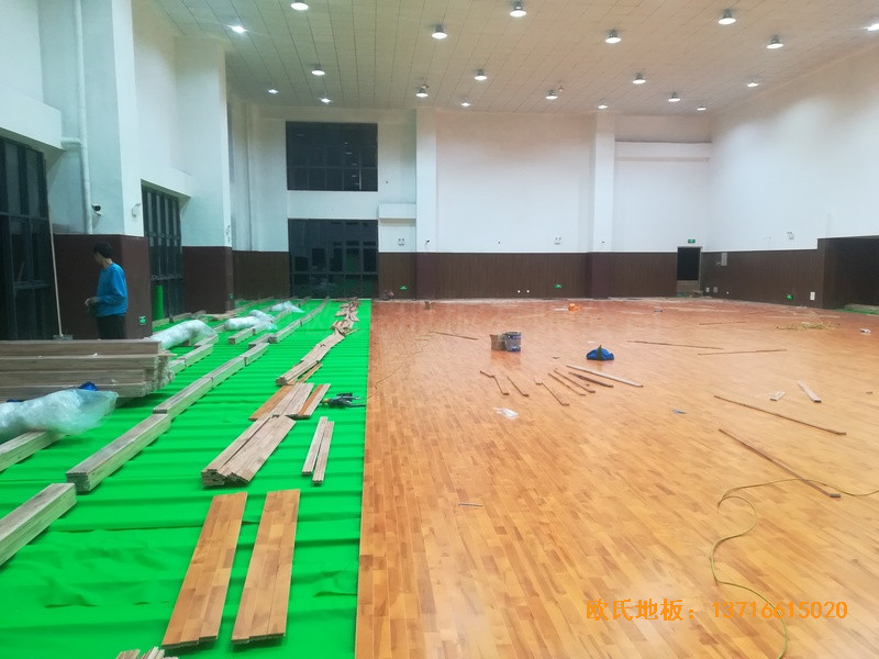 安徽懷寧籃球館體育地板鋪設(shè)案例2