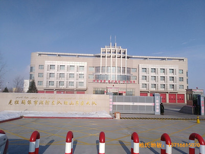 新疆克拉瑪依消防大隊(duì)籃球館體育木地板鋪裝案例