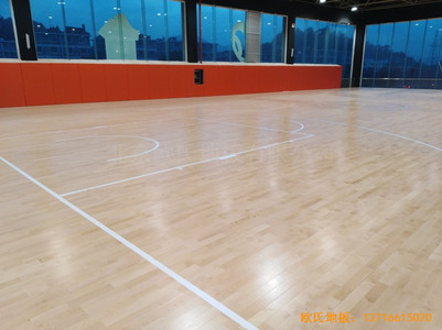 浙江臨海WeArena籃球館運(yùn)動(dòng)地板施工案例