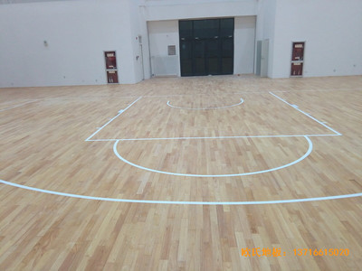 銀川北師大銀川小學(xué)籃球館運(yùn)動(dòng)木地板安裝案例