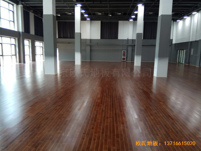北京亦莊貞觀行業(yè)大廈運(yùn)動場所體育木地板安裝案例