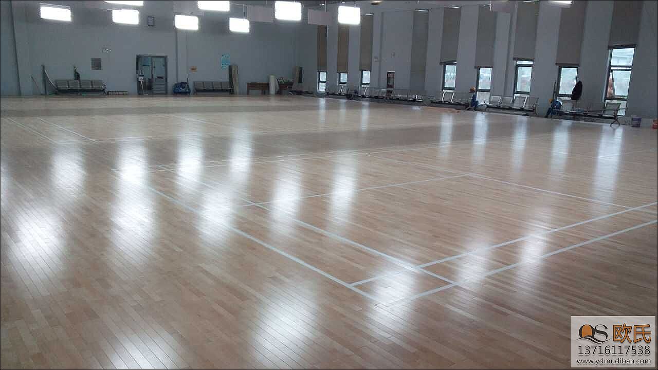 柳州森林消防培訓(xùn)中心楓木一級(jí)運(yùn)動(dòng)木地板工程較好的完工