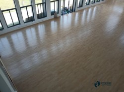 小學(xué)松木舞臺體育場地地板施工工藝